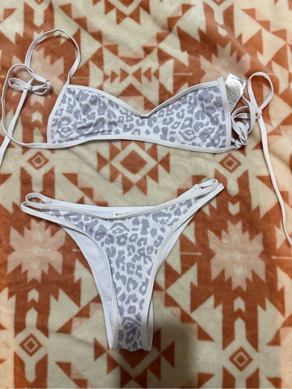 SHEIN White and Light Gray Leopard Print Bikini Set